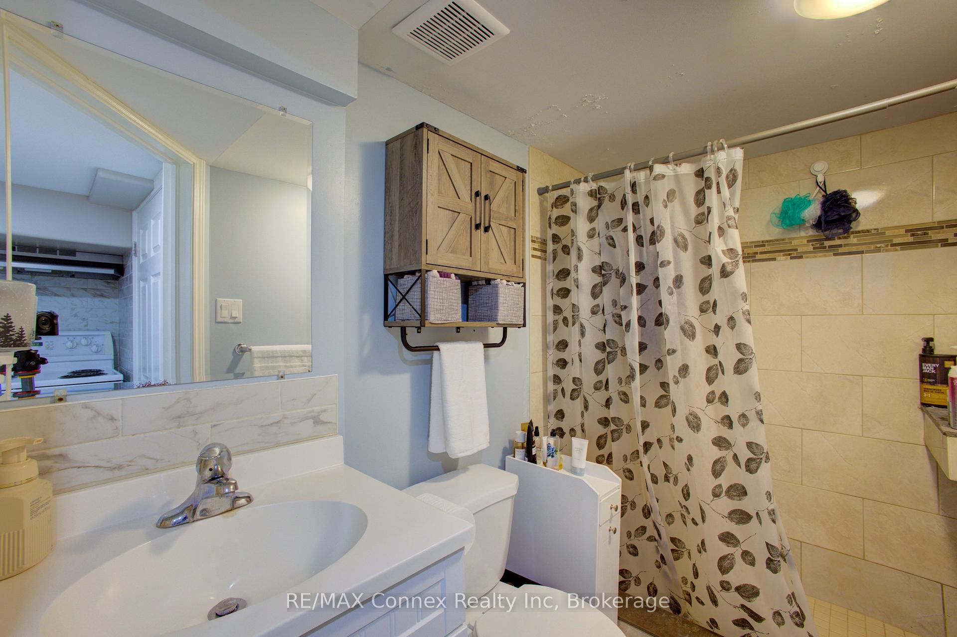 Photo 29 of 20 Laverne Avenue, Guelph, St. George's — HOMEH