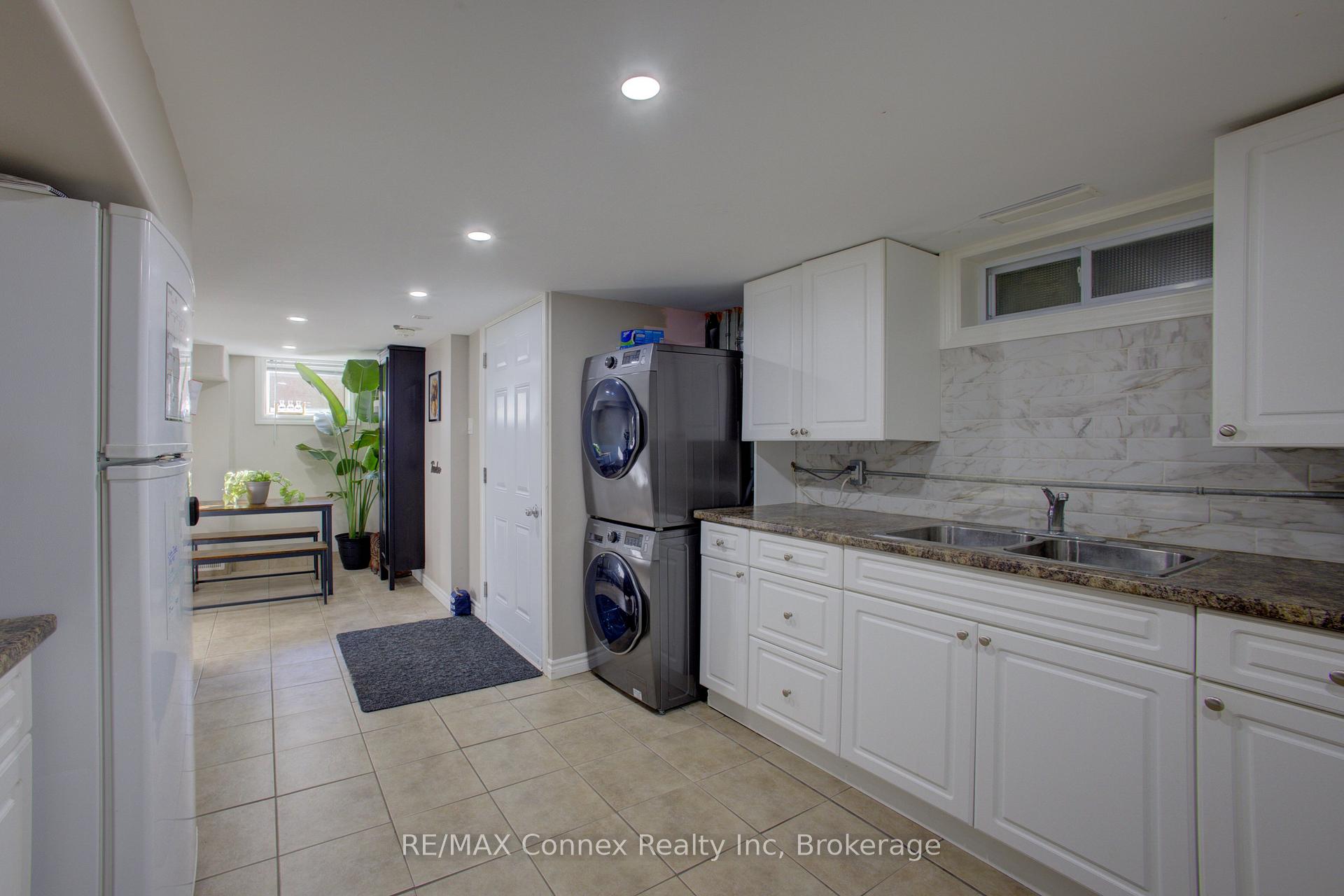 Photo 32 of 20 Laverne Avenue, Guelph, St. George's — HOMEH