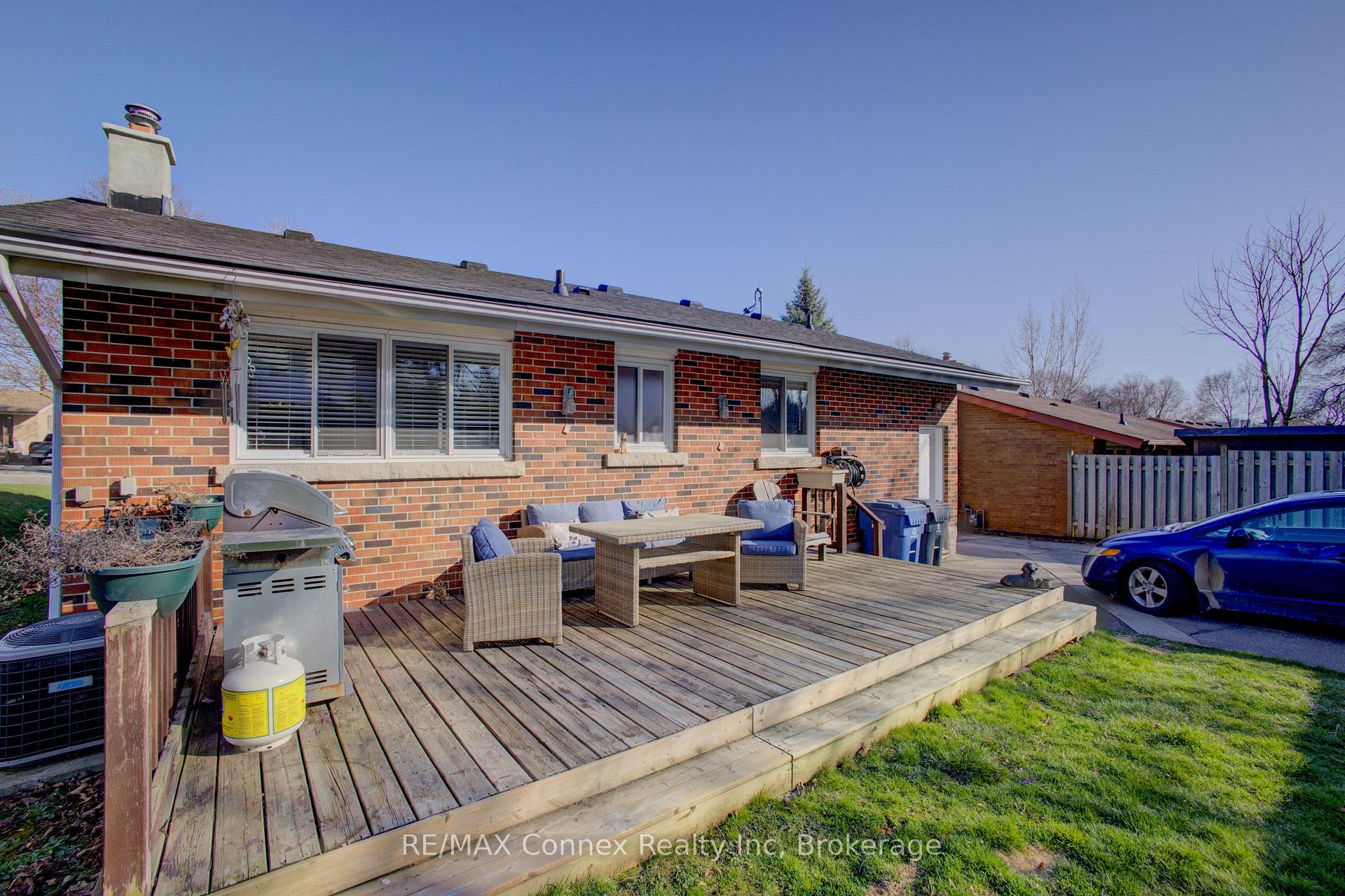 Photo 33 of 20 Laverne Avenue, Guelph, St. George's — HOMEH