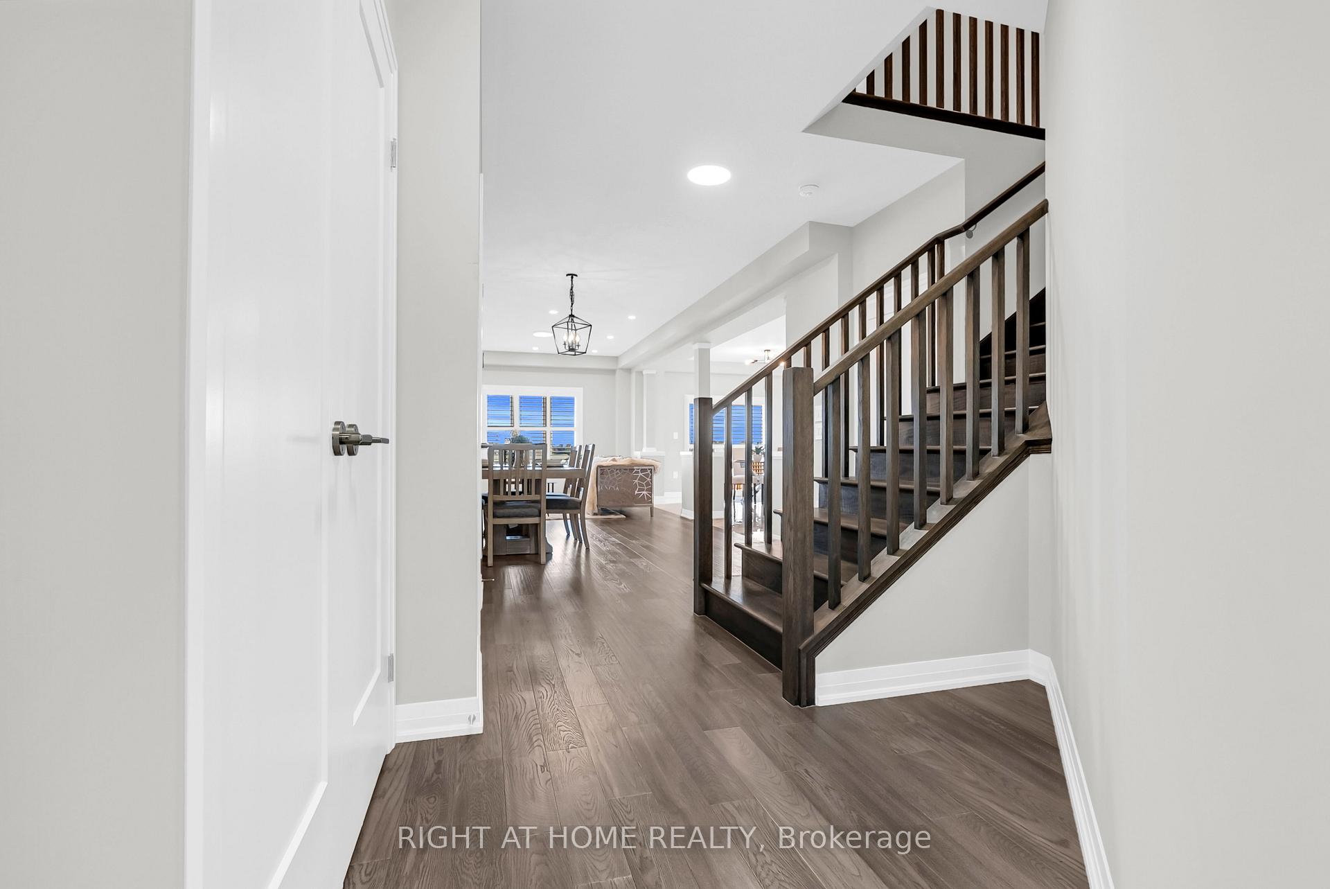 Photo 6 of 171 Rockledge Drive, Hamilton, Rural Glanbrook — HOMEH