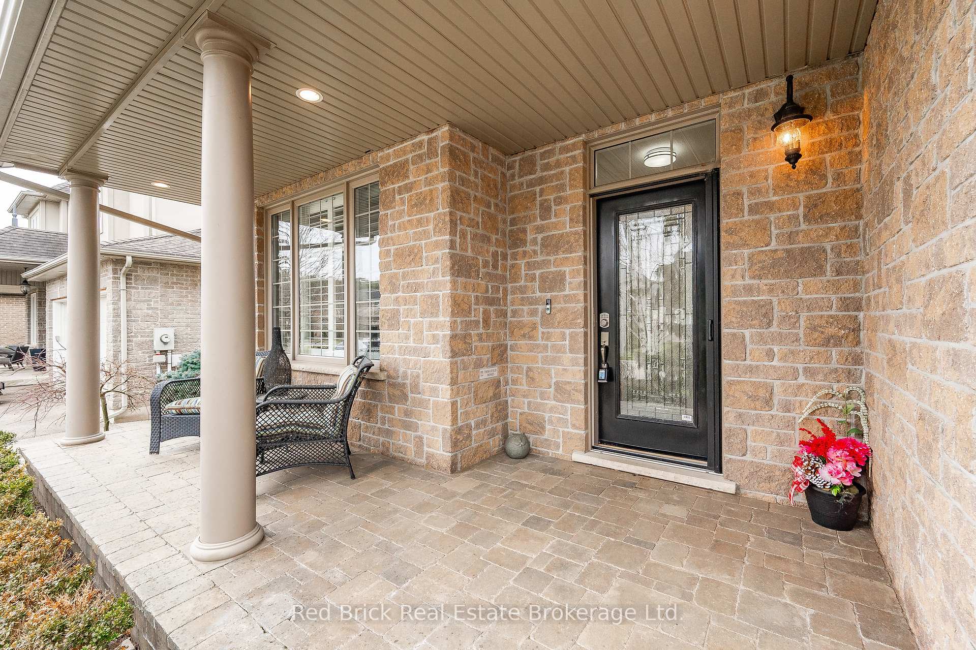 Photo 2 of 5 Bright Lane, Guelph, Pineridge/Westminster Woods — HOMEH