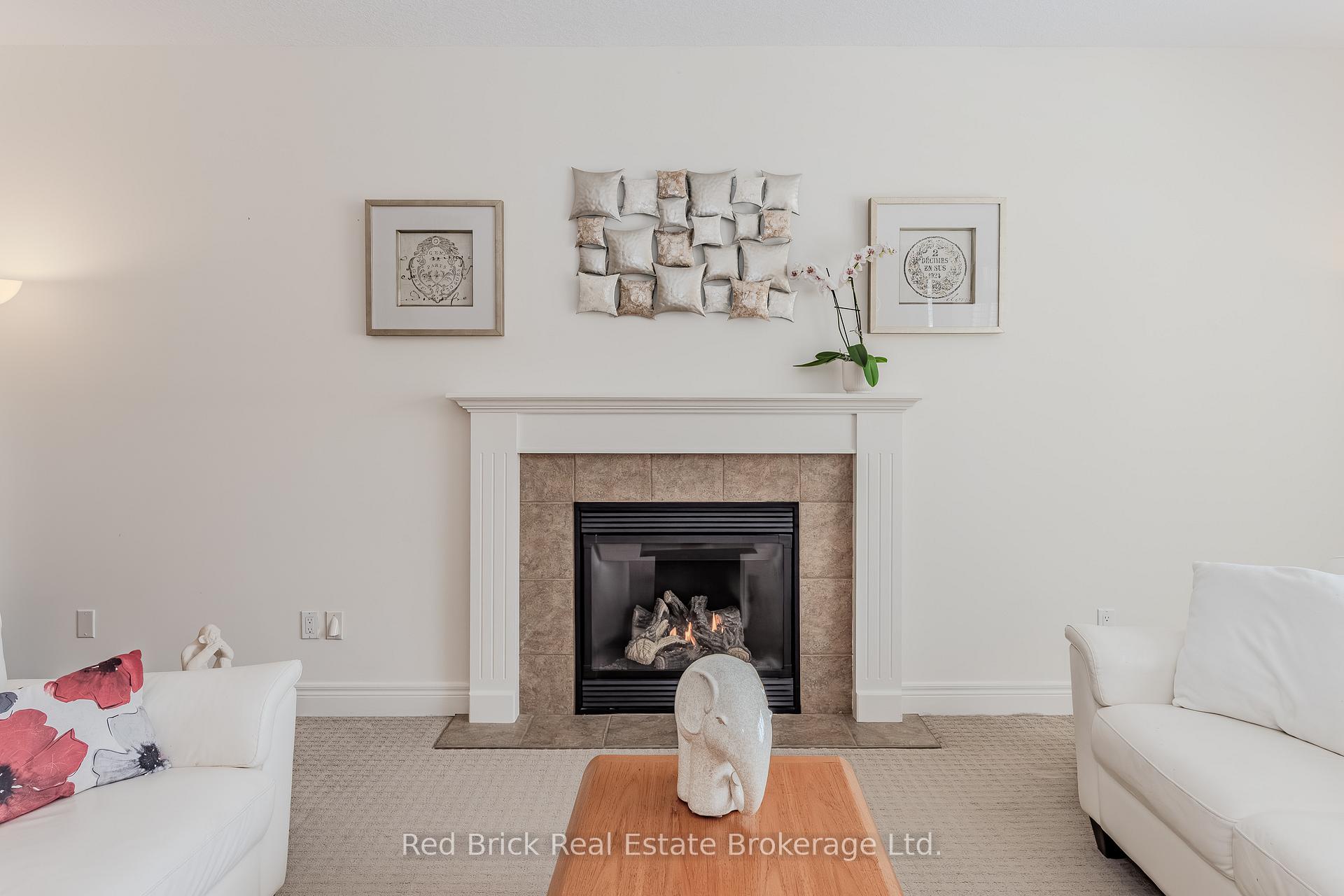 Photo 7 of 5 Bright Lane, Guelph, Pineridge/Westminster Woods — HOMEH
