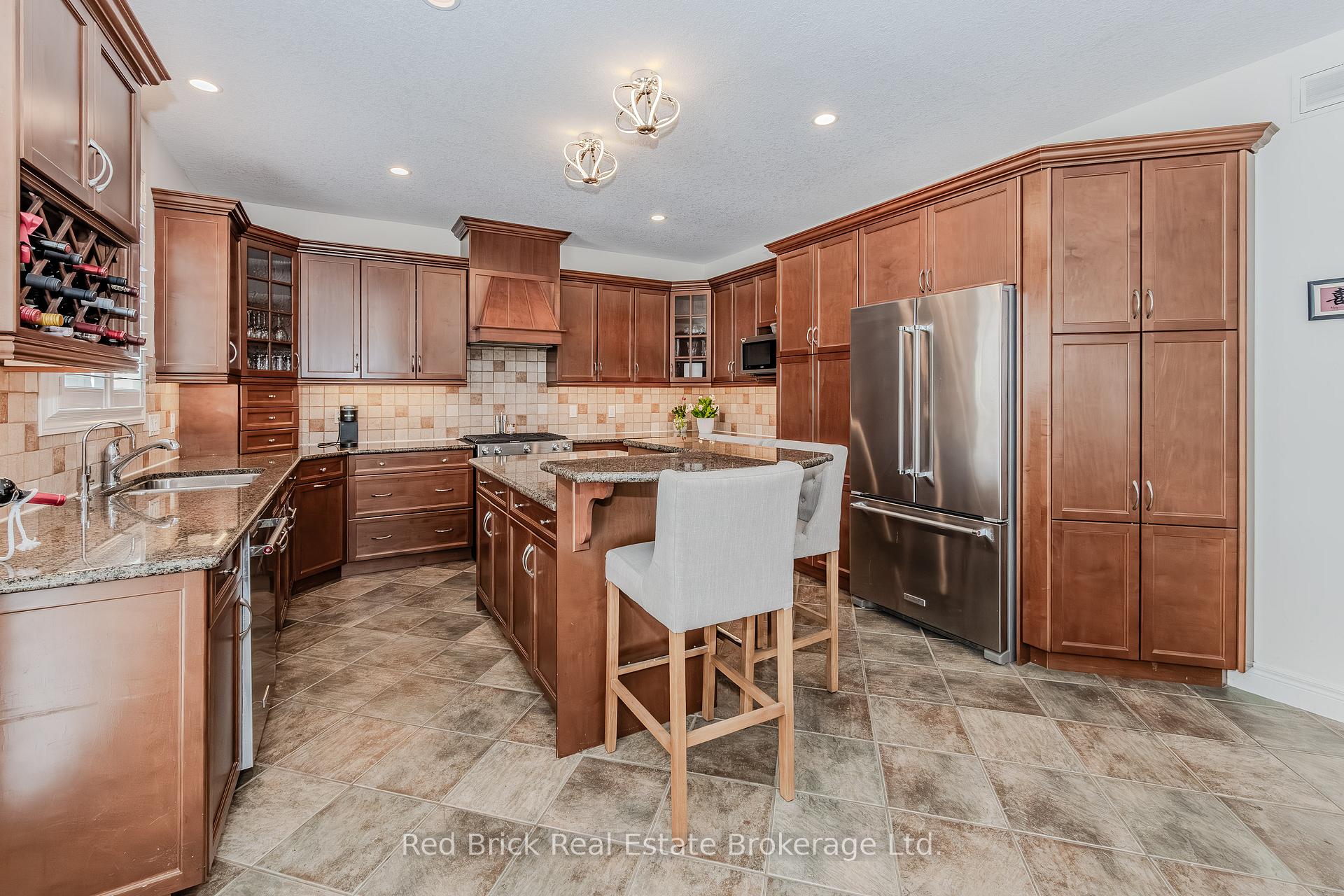 Photo 10 of 5 Bright Lane, Guelph, Pineridge/Westminster Woods — HOMEH