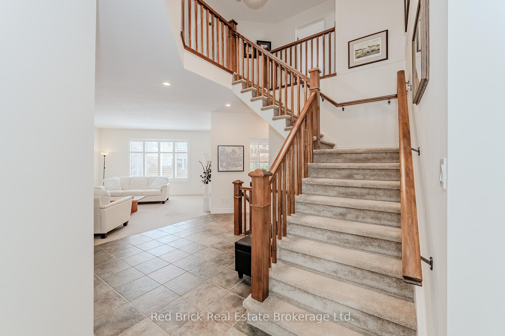 Photo 15 of 5 Bright Lane, Guelph, Pineridge/Westminster Woods — HOMEH