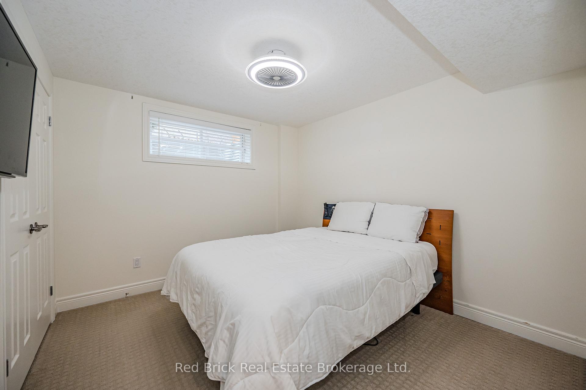Photo 27 of 5 Bright Lane, Guelph, Pineridge/Westminster Woods — HOMEH