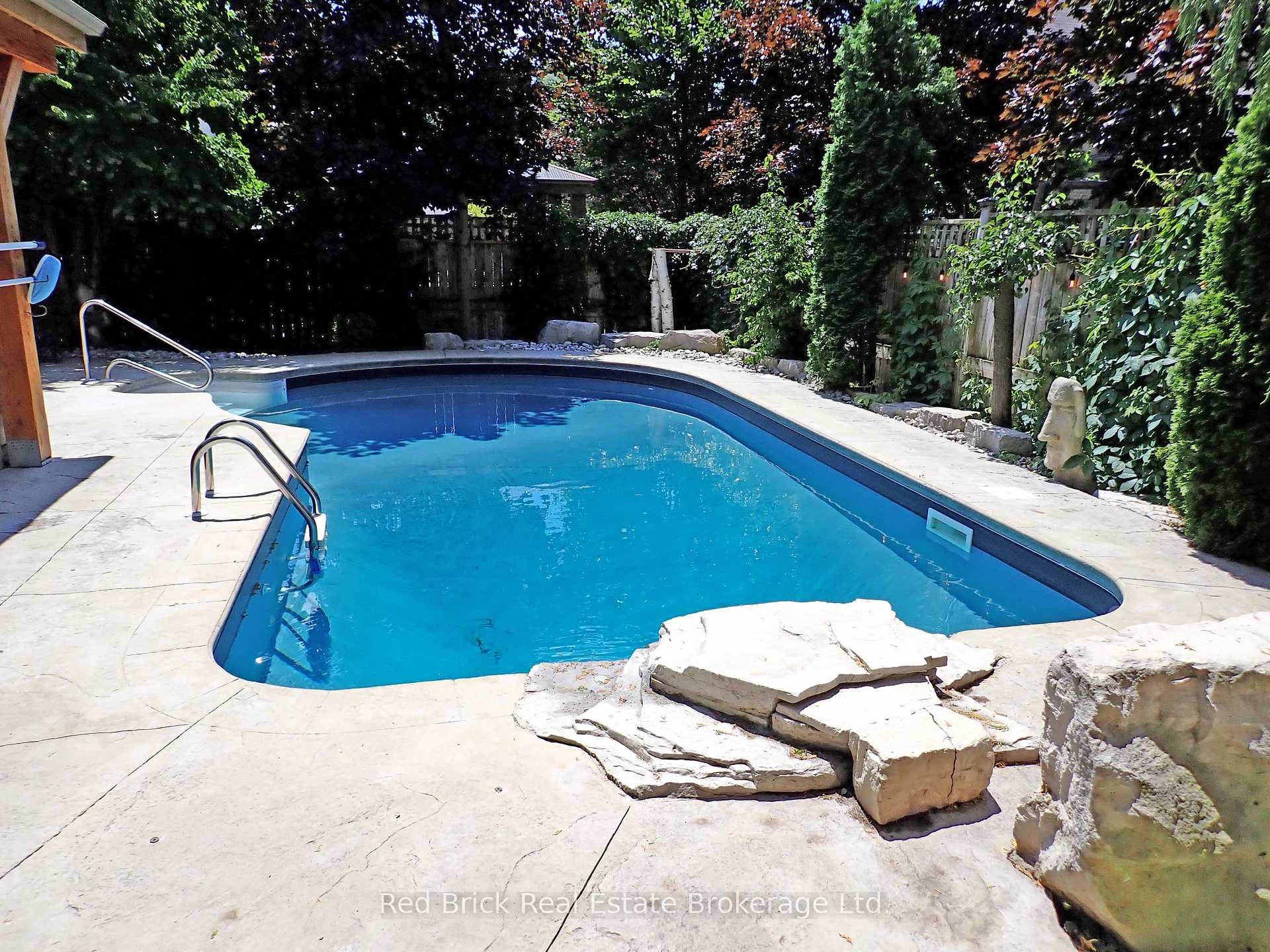 Photo 33 of 5 Bright Lane, Guelph, Pineridge/Westminster Woods — HOMEH