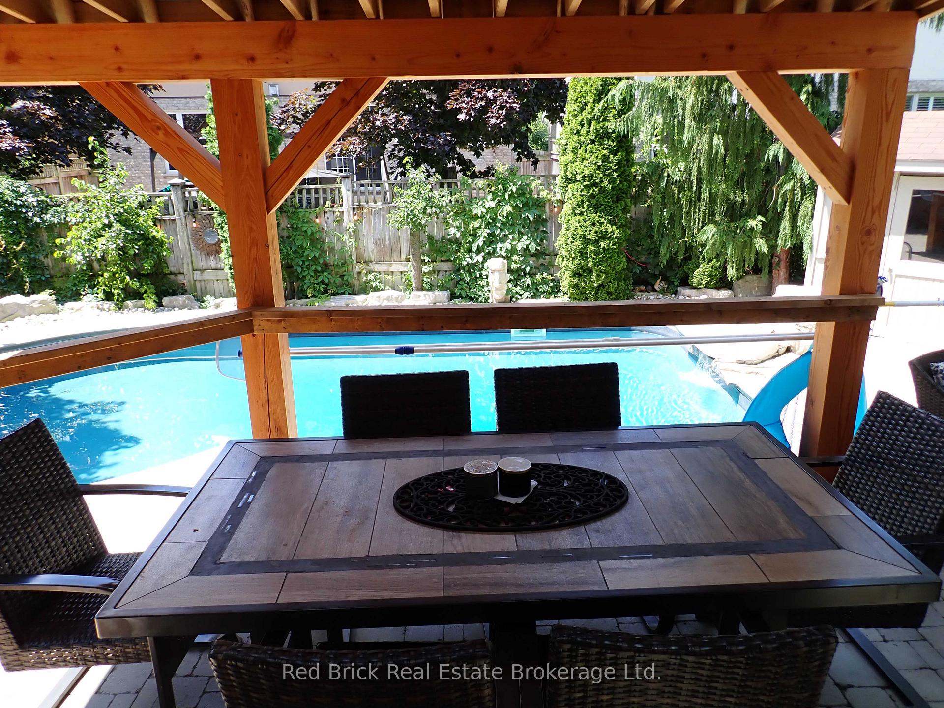 Photo 36 of 5 Bright Lane, Guelph, Pineridge/Westminster Woods — HOMEH