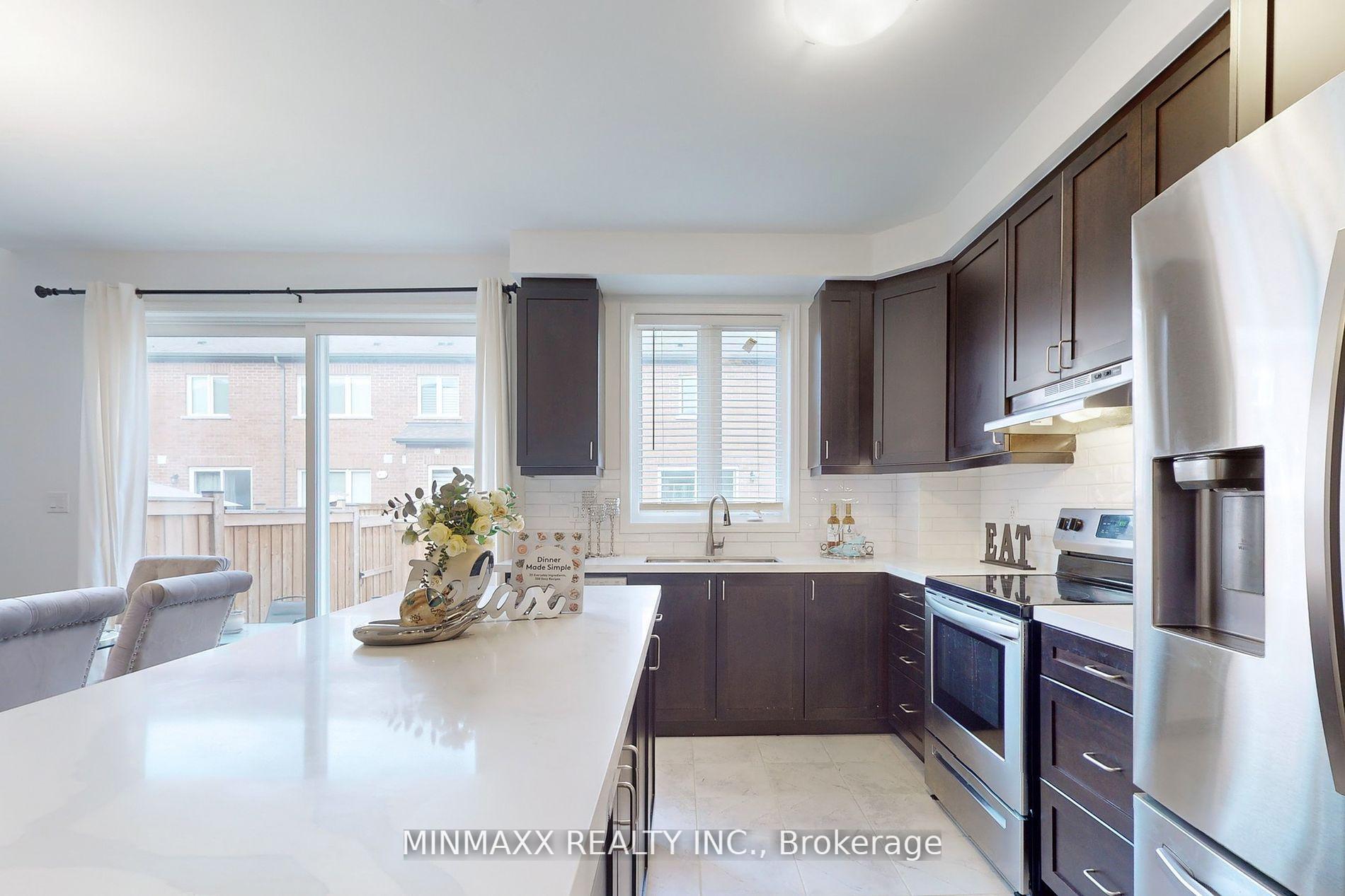 Photo 15 of 1263 Wintergreen Place, Milton, Cobban — HOMEH