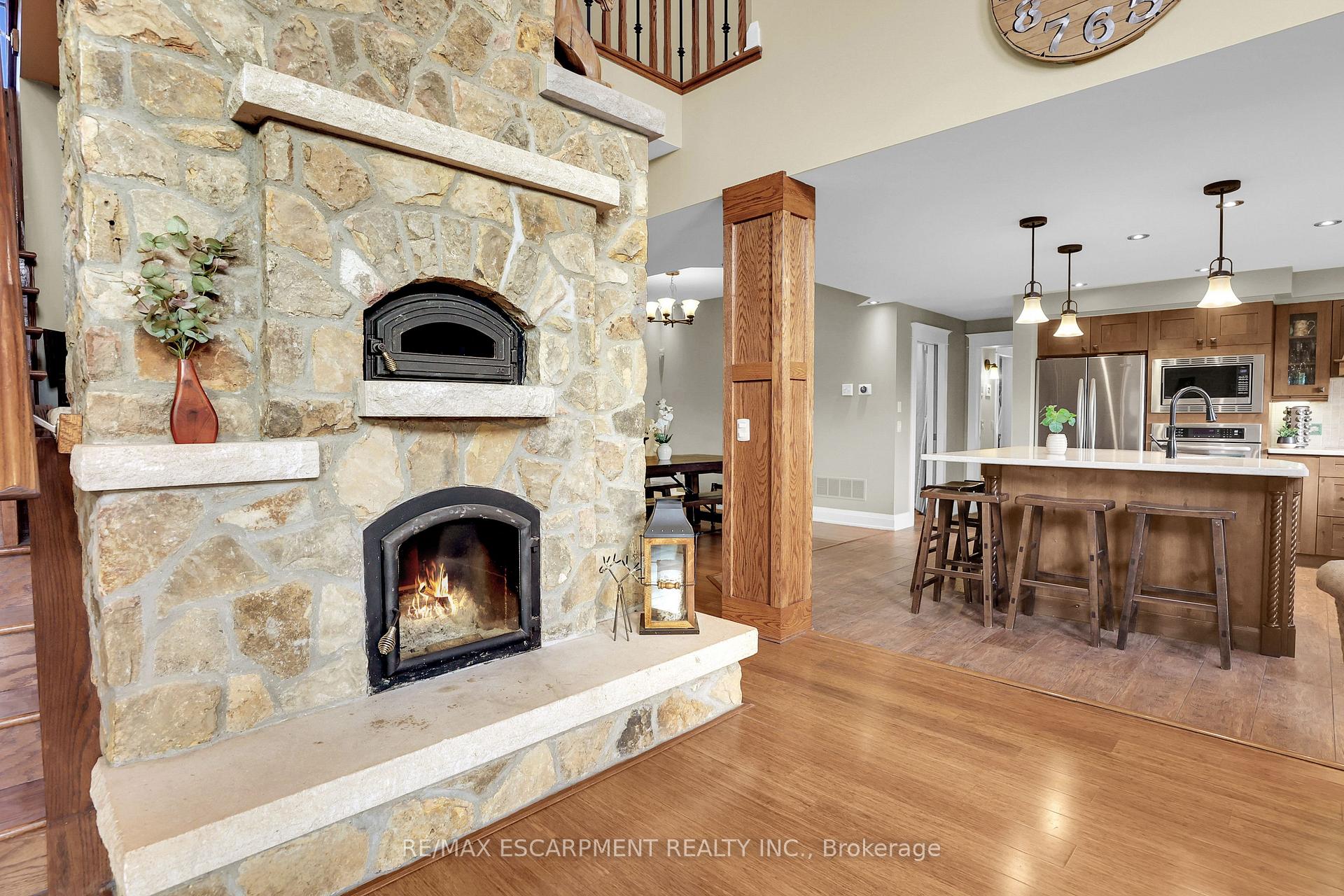 Photo 11 of 331 Russ Road, Grimsby, Grimsby Escarpment — HOMEH
