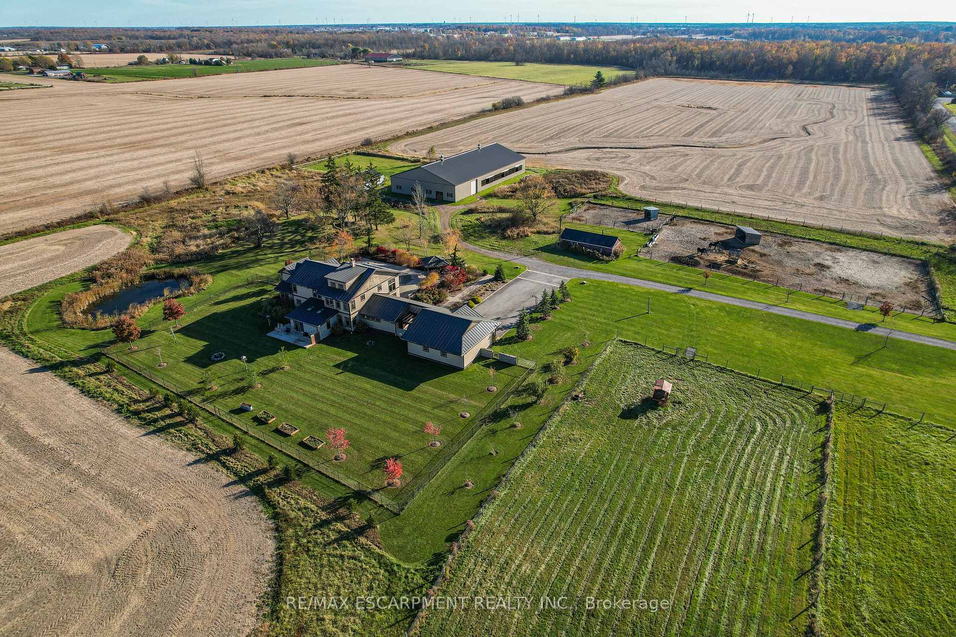 Photo 39 of 331 Russ Road, Grimsby, Grimsby Escarpment — HOMEH