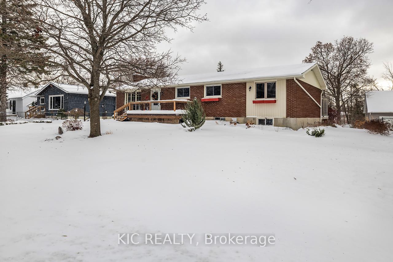 Photo 26 of 93 Bond Street W, Kawartha Lakes, Fenelon Falls — HOMEH