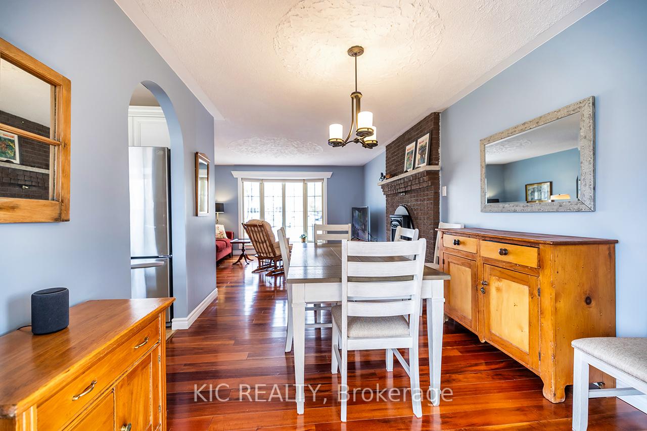 Photo 34 of 93 Bond Street W, Kawartha Lakes, Fenelon Falls — HOMEH