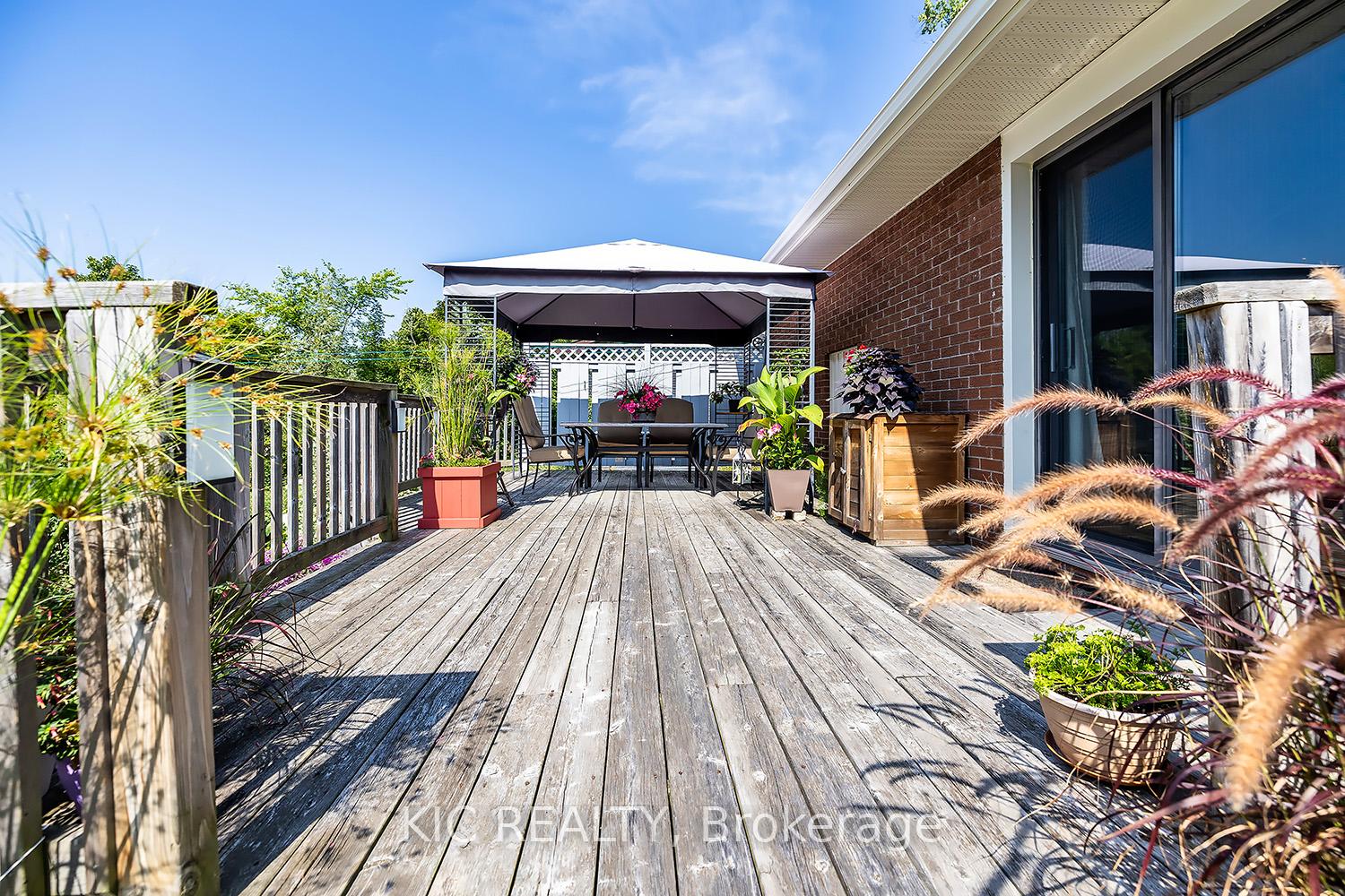 Photo 80 of 93 Bond Street W, Kawartha Lakes, Fenelon Falls — HOMEH