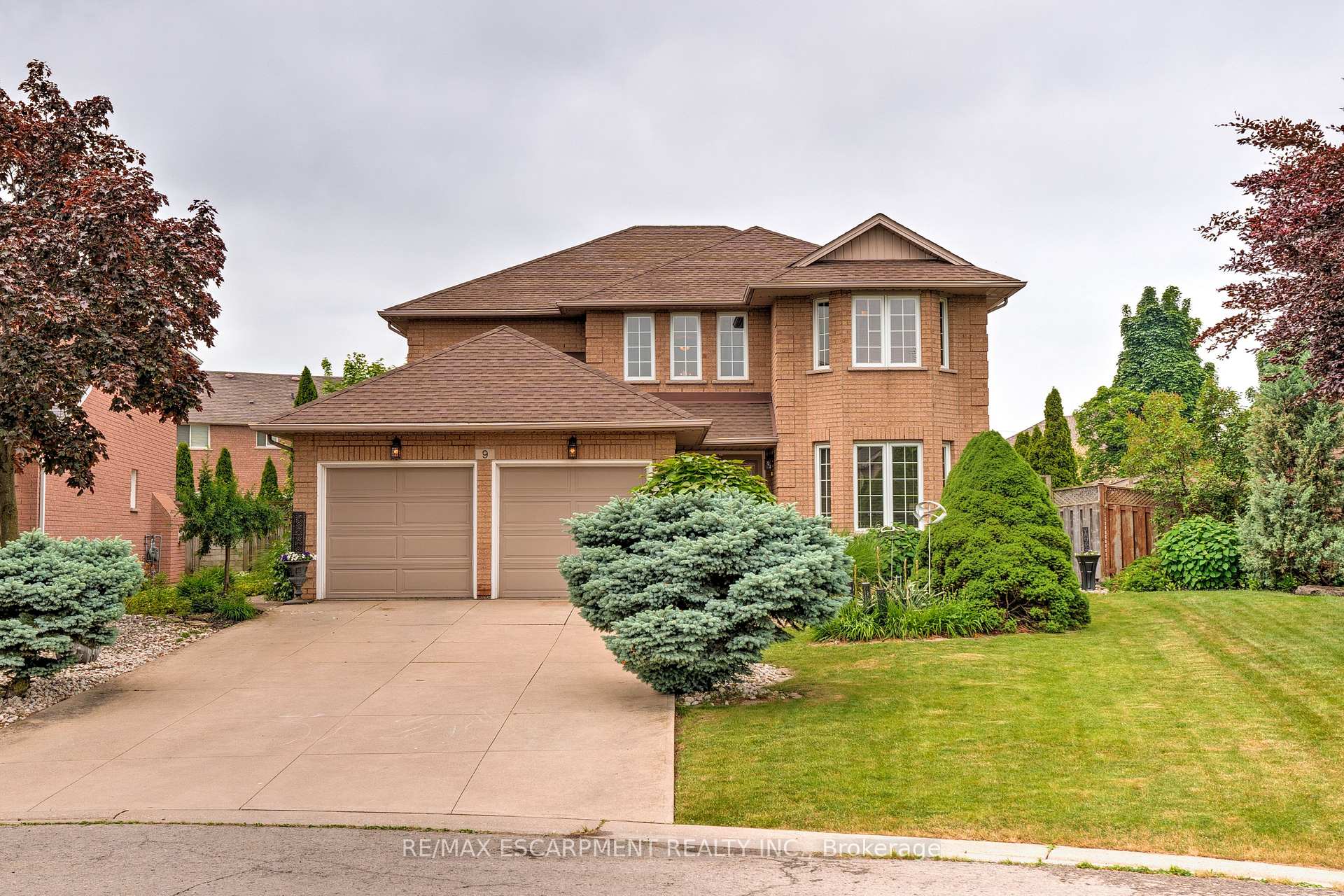 Front of 9 Sugarberry Court
