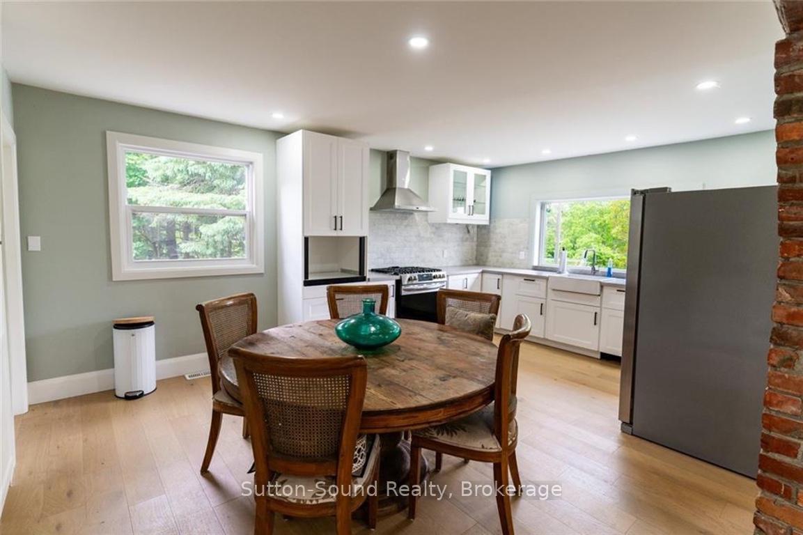 Photo 5 of 657 Brant Waterloo Road E, Brant, South Dumfries — HOMEH