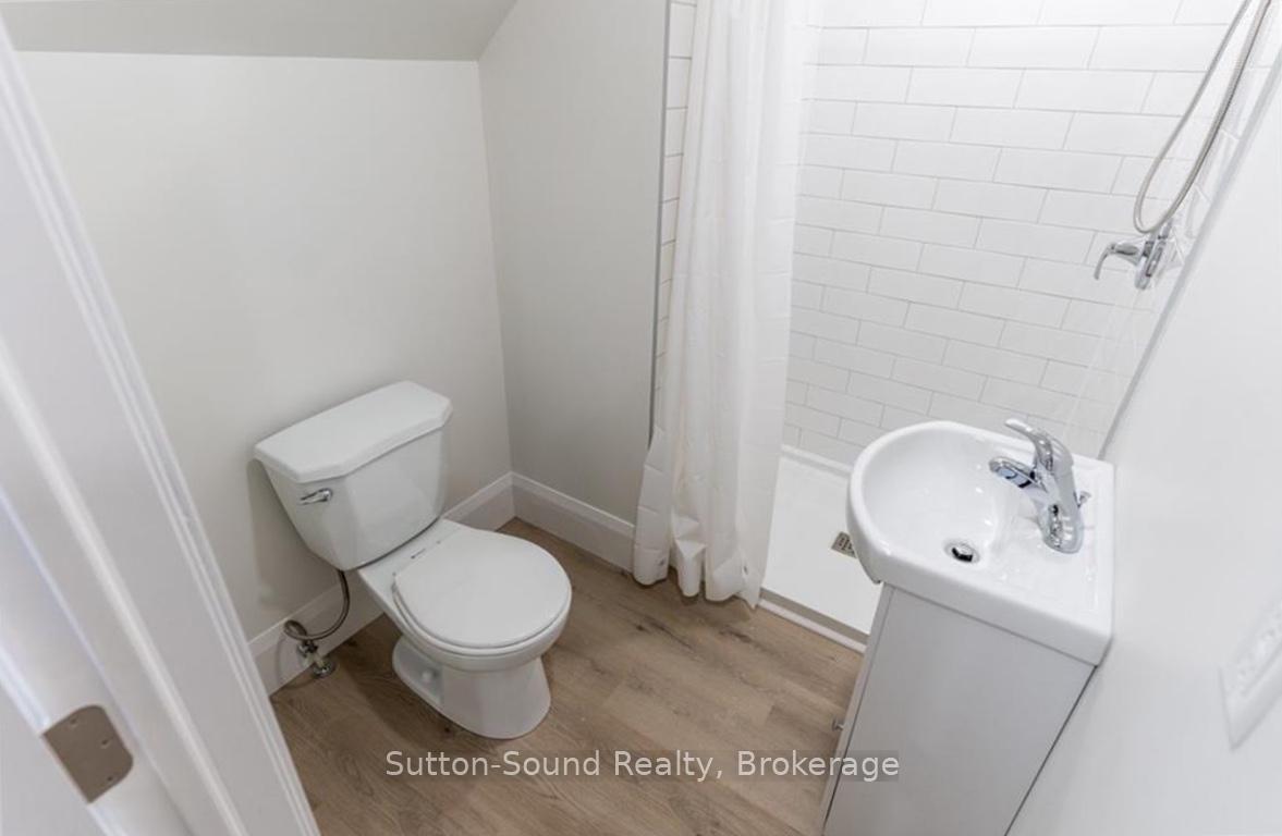 Photo 22 of 657 Brant Waterloo Road E, Brant, South Dumfries — HOMEH