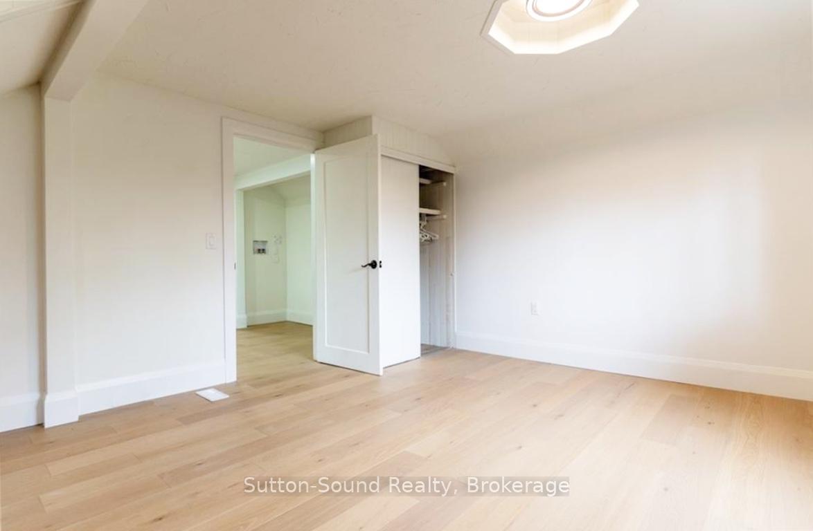 Photo 24 of 657 Brant Waterloo Road E, Brant, South Dumfries — HOMEH