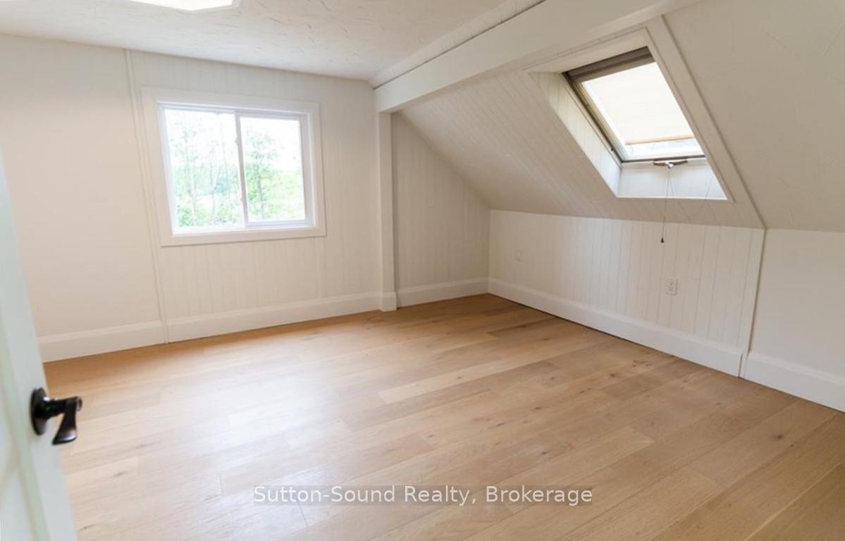 Photo 25 of 657 Brant Waterloo Road E, Brant, South Dumfries — HOMEH
