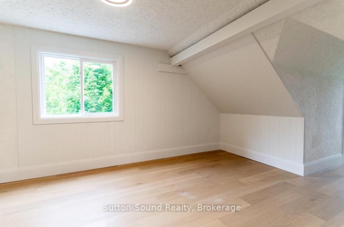 Photo 29 of 657 Brant Waterloo Road E, Brant, South Dumfries — HOMEH