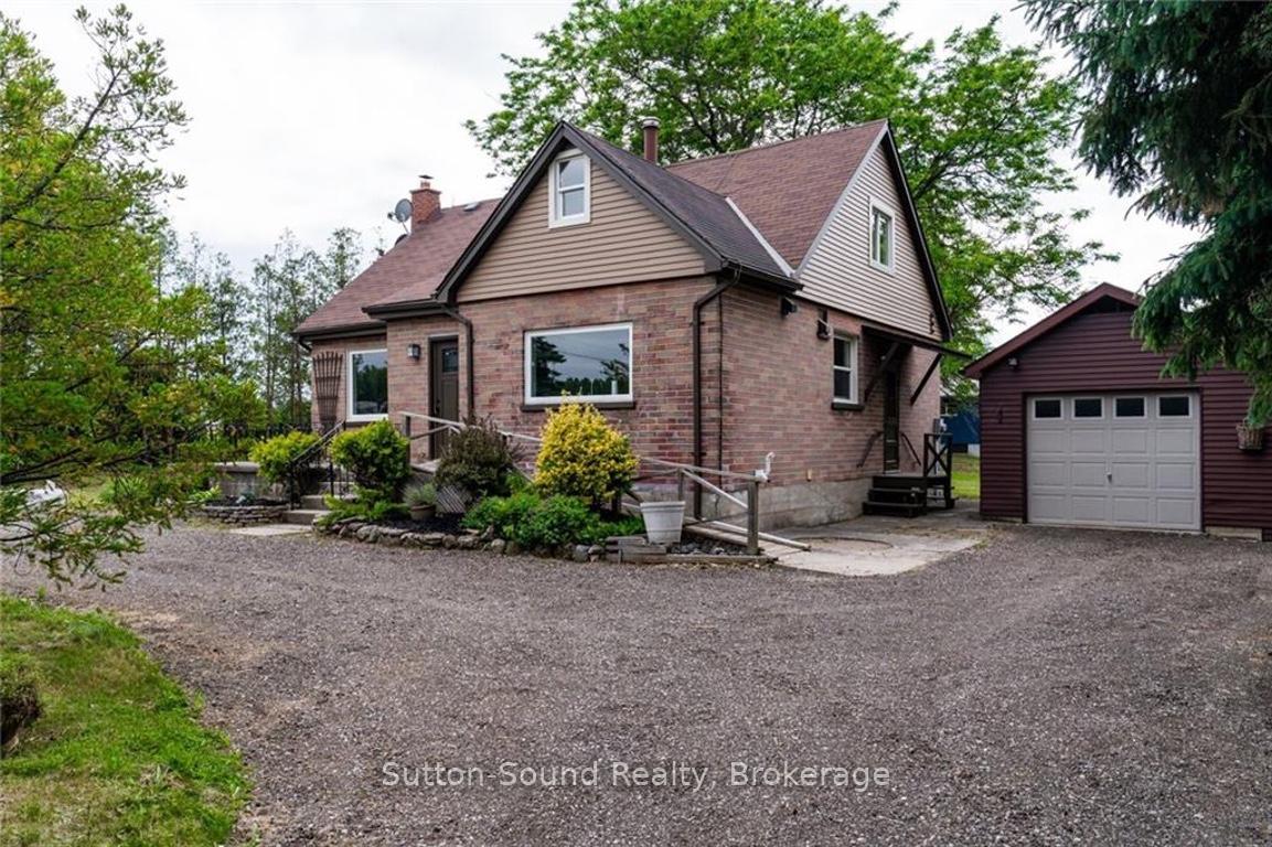 Photo 28 of 657 Brant Waterloo Road E, Brant, South Dumfries — HOMEH