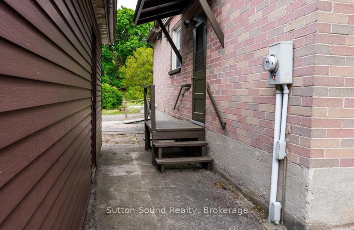 Photo 30 of 657 Brant Waterloo Road E, Brant, South Dumfries — HOMEH