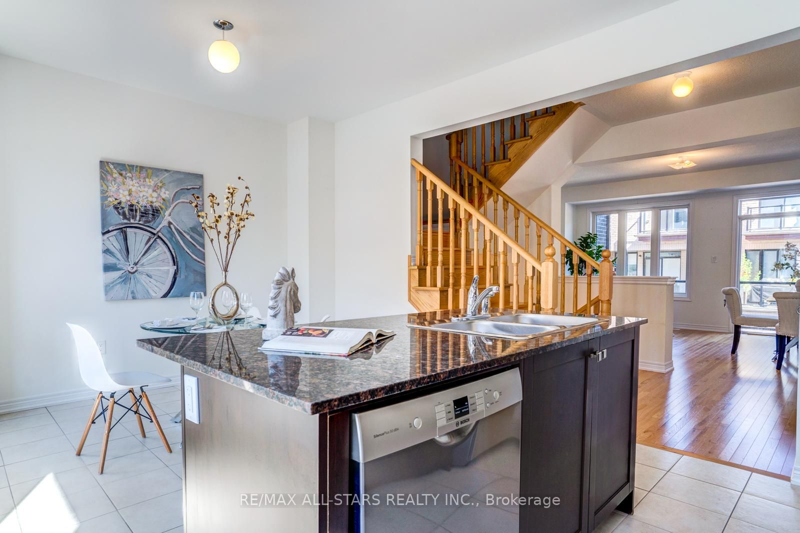 Photo 62 of 41 Steamboat Way, Whitby, Port Whitby — HOMEH