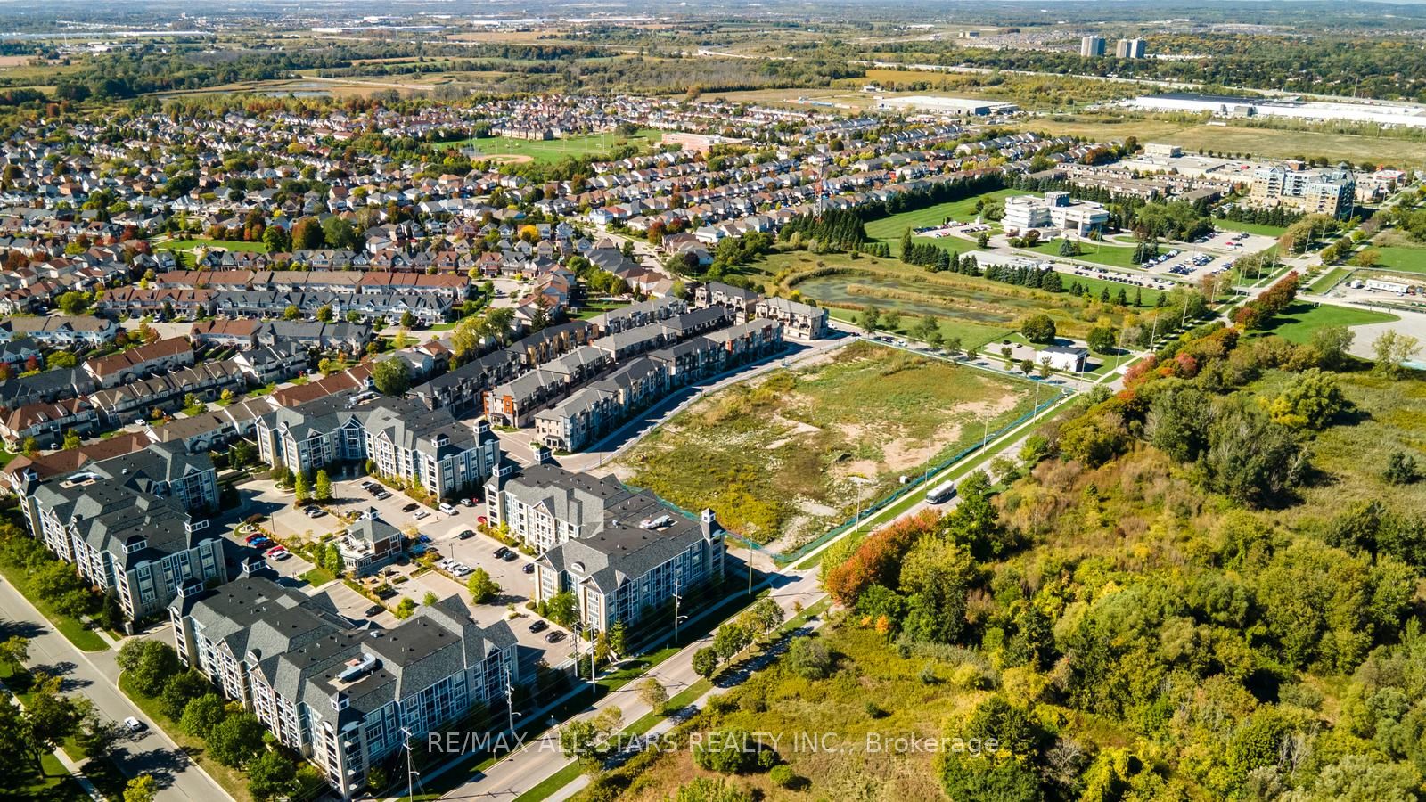 Photo 90 of 41 Steamboat Way, Whitby, Port Whitby — HOMEH