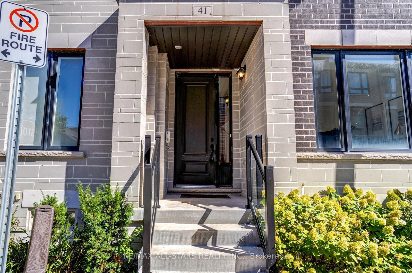 Photo 48 of 41 Steamboat Way, Whitby, Port Whitby — HOMEH