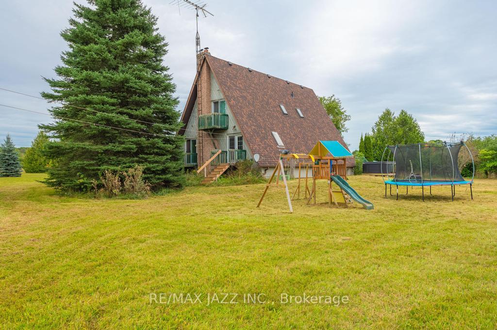 Photo 3 of 243 Cameron Road, Kawartha Lakes, Fenelon — HOMEH