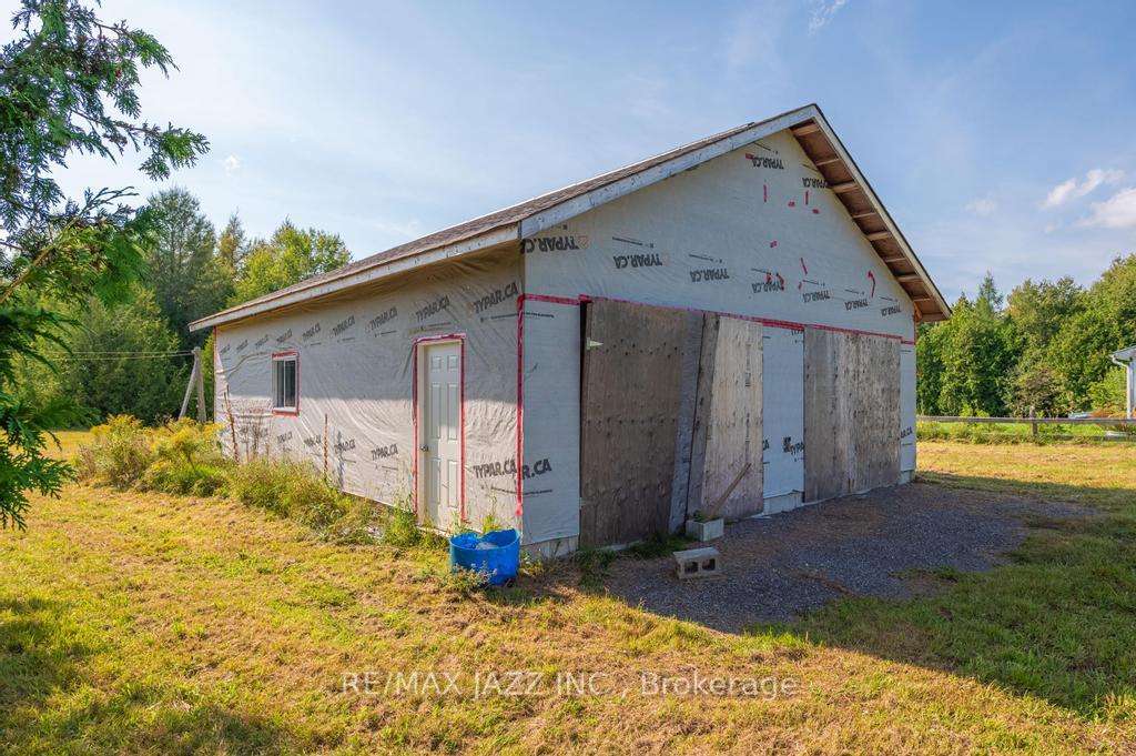 Photo 26 of 243 Cameron Road, Kawartha Lakes, Fenelon — HOMEH
