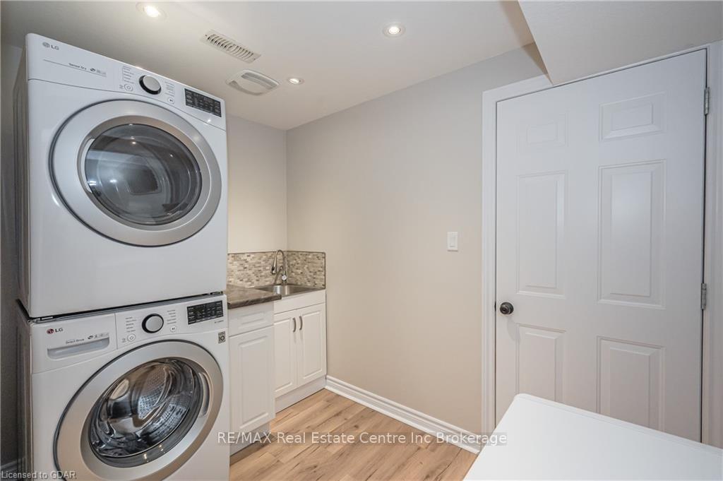 Photo 10 of 78 Amsterdam Crescent, Guelph, Pineridge/Westminster Woods — HOMEH