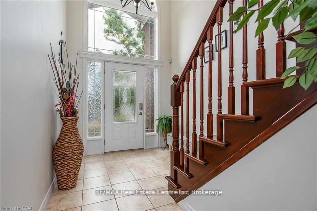 Photo 2 of 130 Clough Crescent, Guelph, Pineridge/Westminster Woods — HOMEH