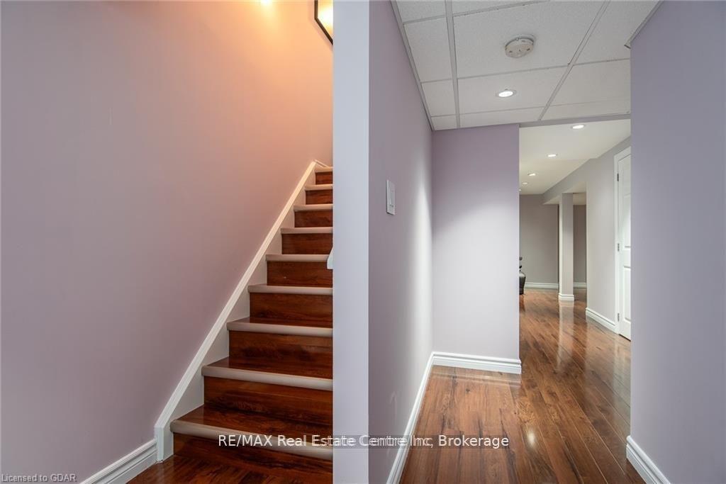 Photo 15 of 130 Clough Crescent, Guelph, Pineridge/Westminster Woods — HOMEH