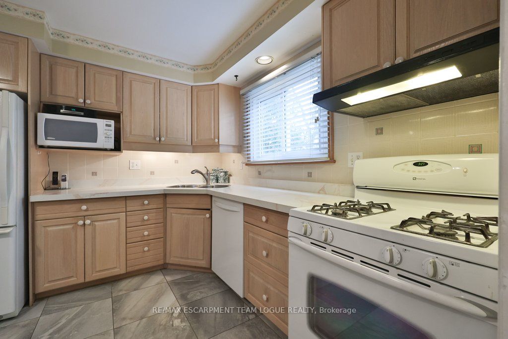 Photo 67 of 3501 Rubens Court, Burlington, Roseland — HOMEH