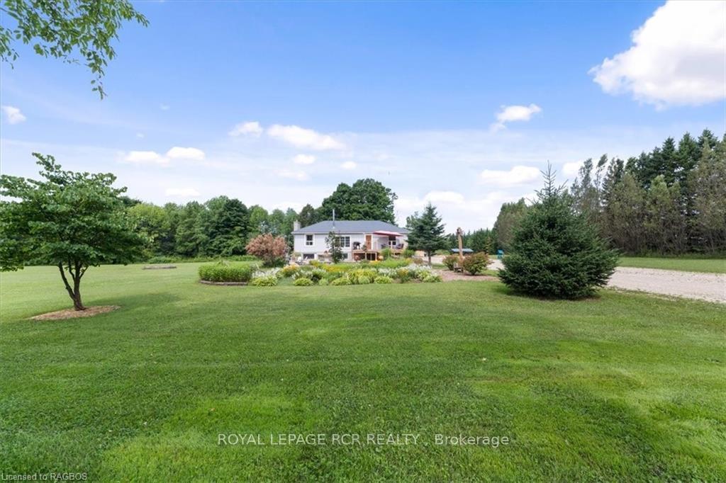 Photo 3 of 360537 160 Road, Grey Highlands — HOMEH