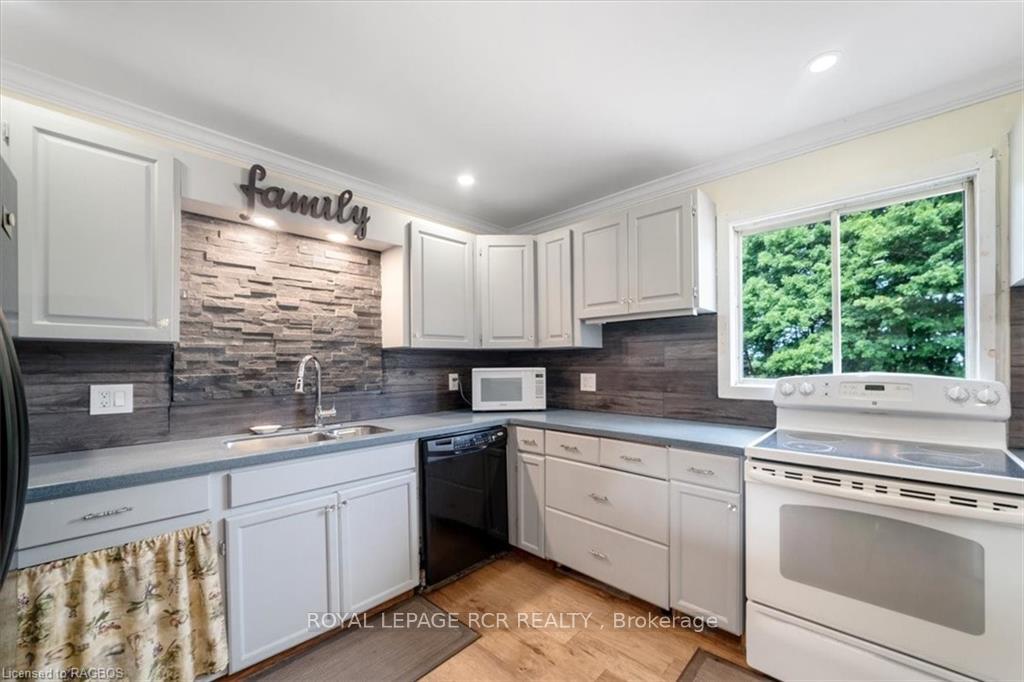 Photo 19 of 360537 160 Road, Grey Highlands — HOMEH