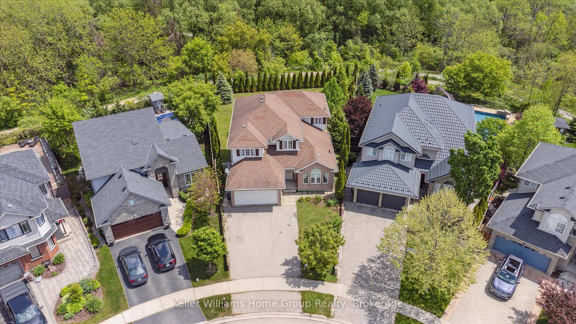 Photo 4 of 35 Creekside Drive, Guelph, Grange Road — HOMEH