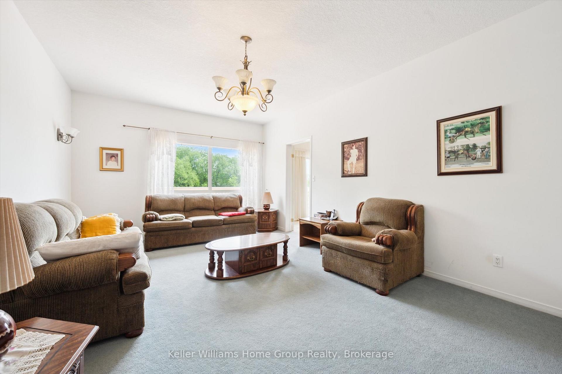 Photo 16 of 35 Creekside Drive, Guelph, Grange Road — HOMEH
