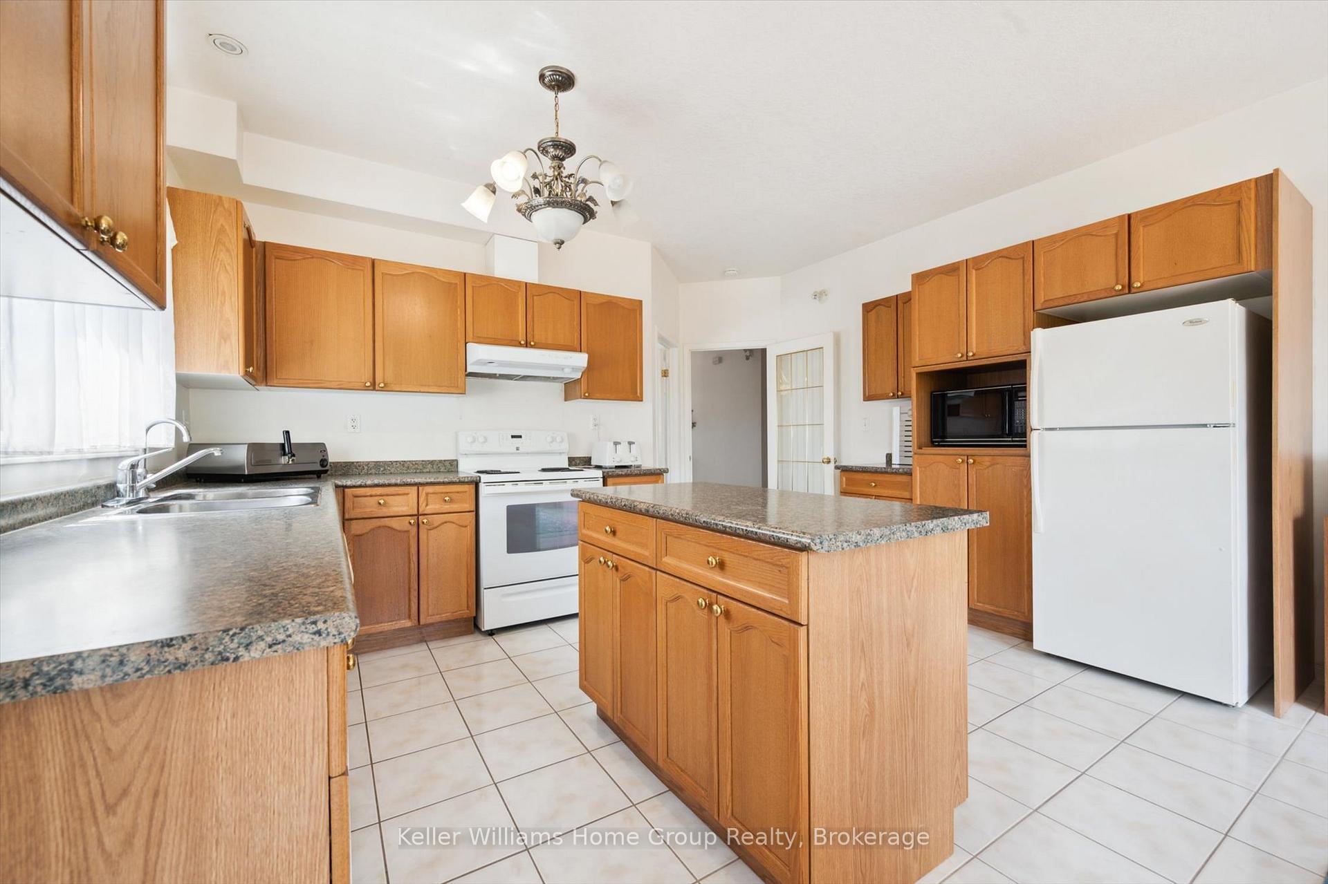 Photo 39 of 35 Creekside Drive, Guelph, Grange Road — HOMEH