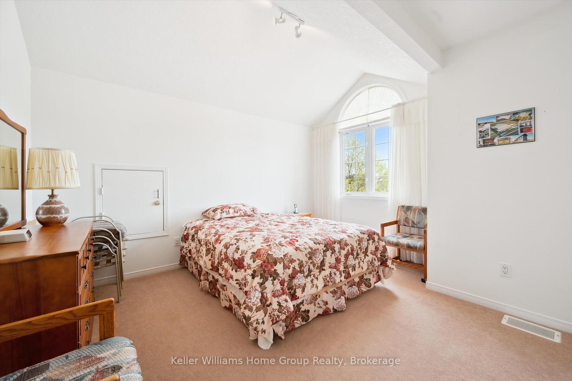 Photo 52 of 35 Creekside Drive, Guelph, Grange Road — HOMEH