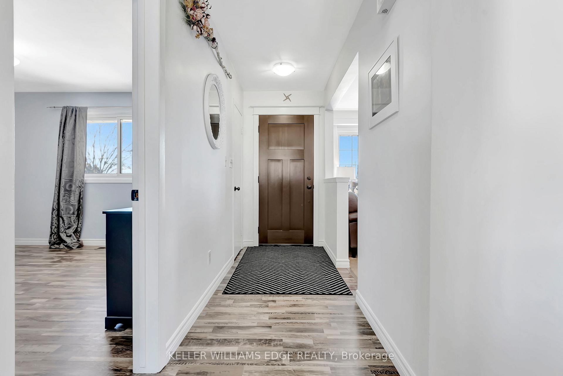 Photo 4 of 37 Woodsview Avenue, Grimsby, Grimsby Beach — HOMEH