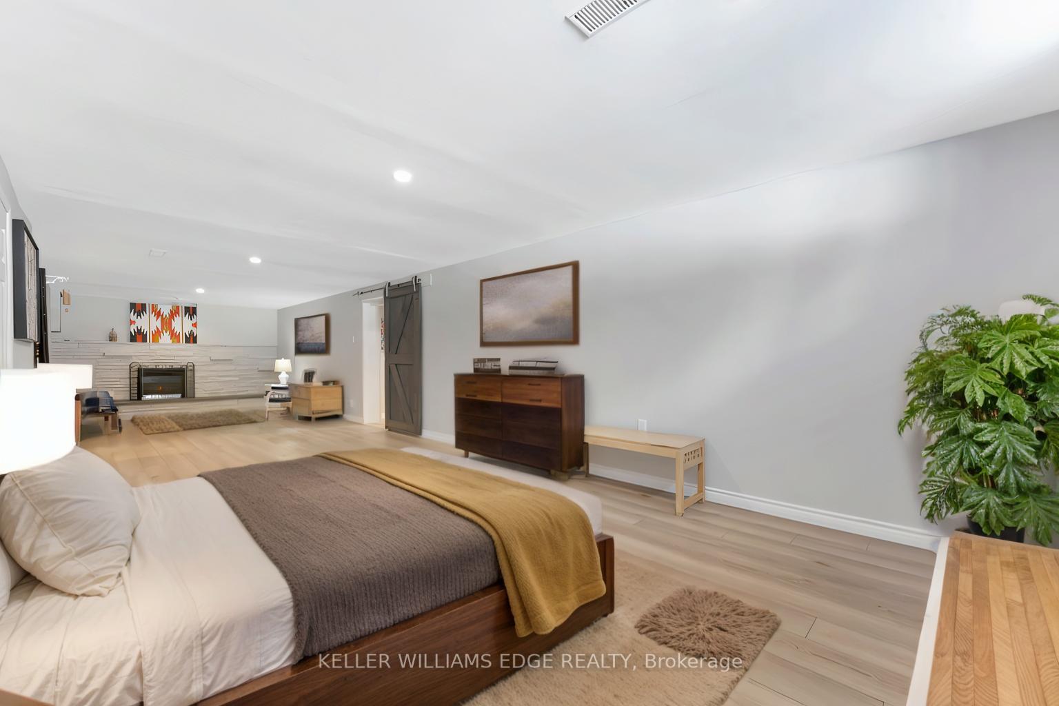 Photo 16 of 37 Woodsview Avenue, Grimsby, Grimsby Beach — HOMEH