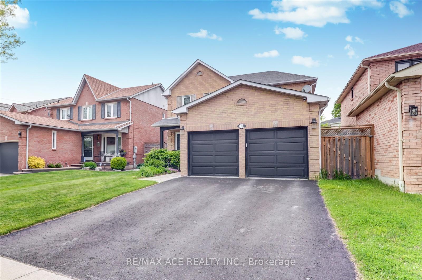 Photo 2 of 123 Sullivan Drive, Ajax, Central — HOMEH