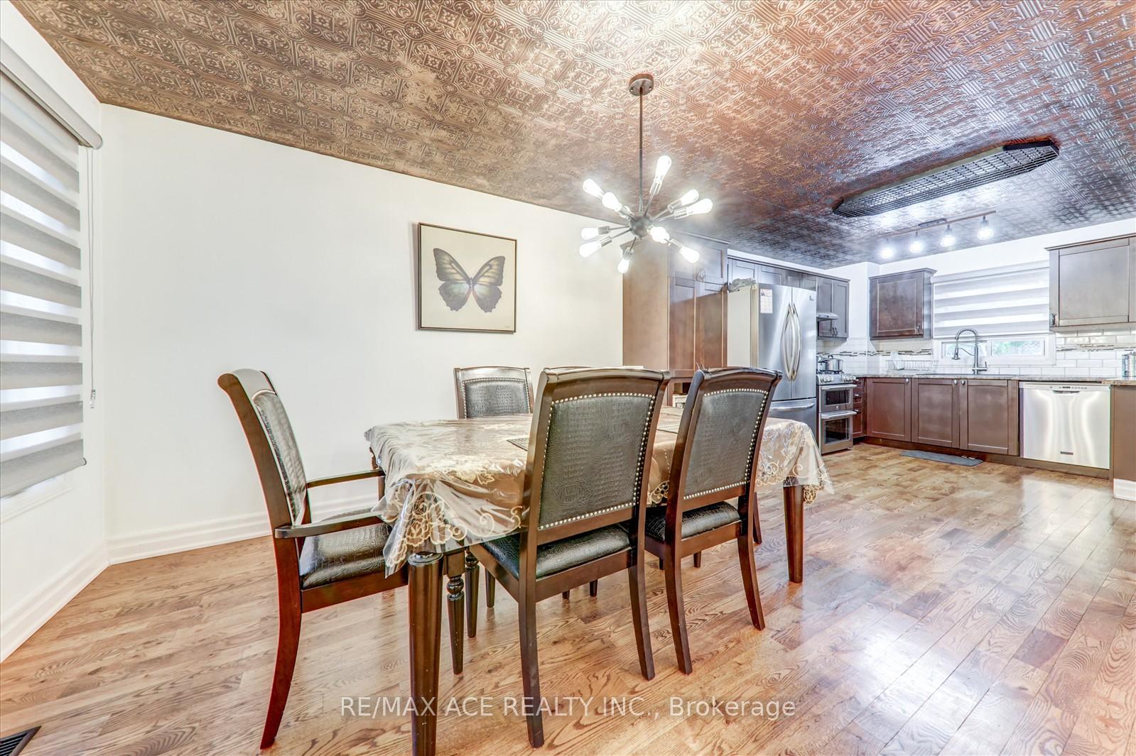 Photo 8 of 123 Sullivan Drive, Ajax, Central — HOMEH