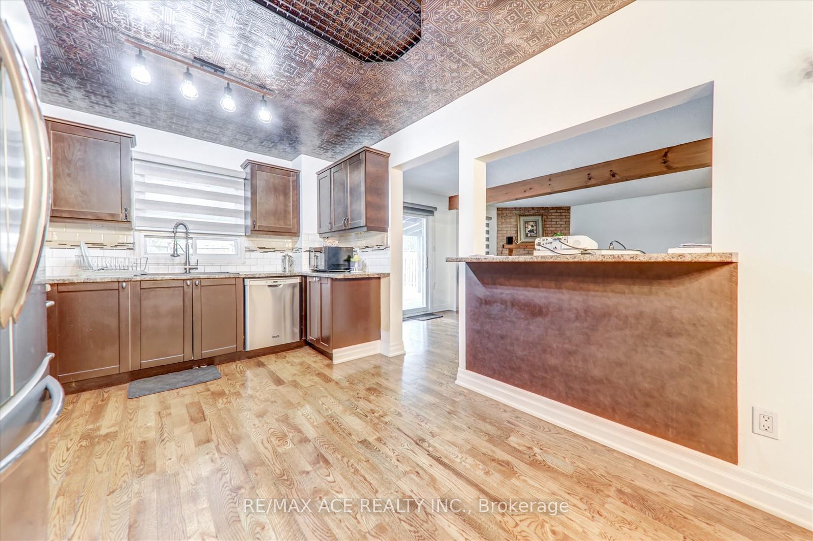 Photo 11 of 123 Sullivan Drive, Ajax, Central — HOMEH