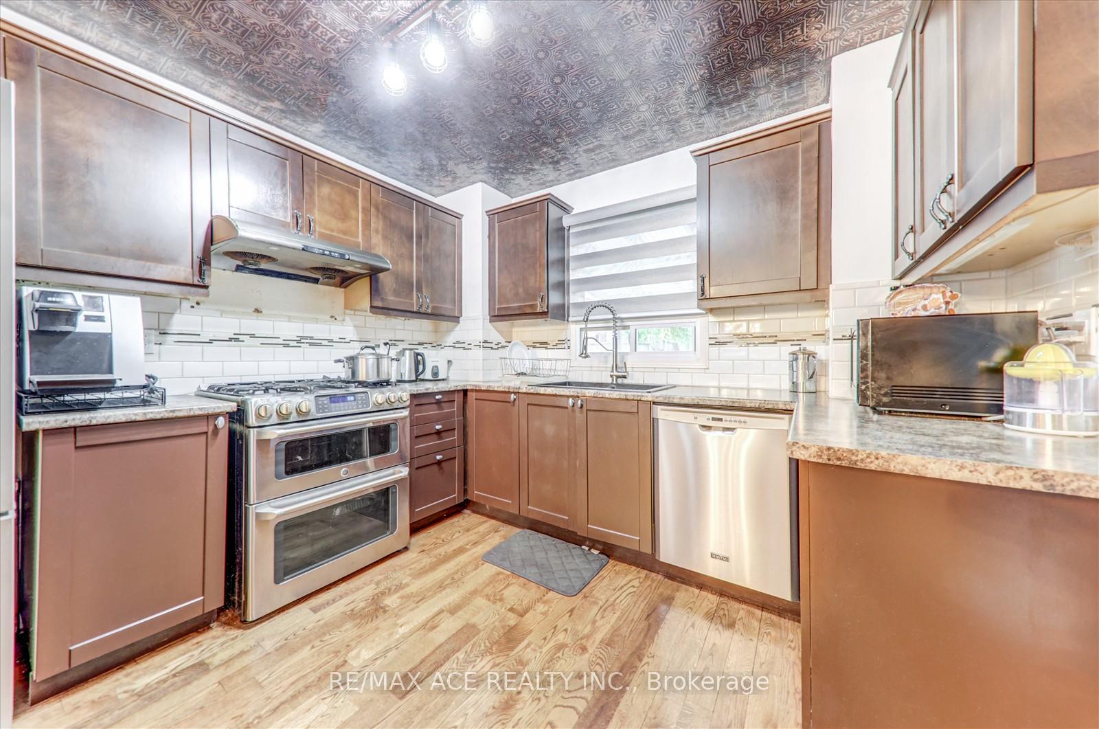 Photo 12 of 123 Sullivan Drive, Ajax, Central — HOMEH