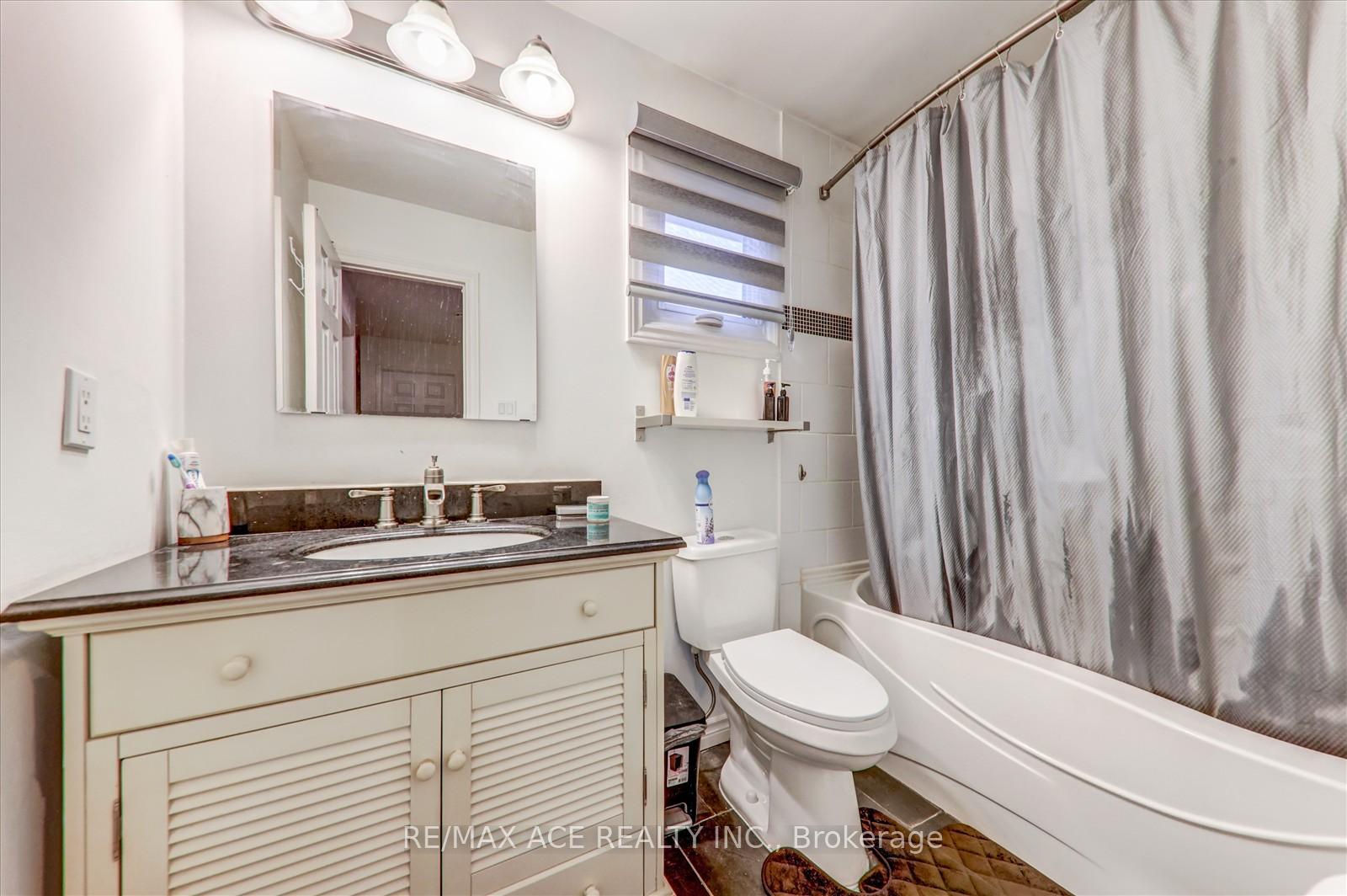 Photo 18 of 123 Sullivan Drive, Ajax, Central — HOMEH
