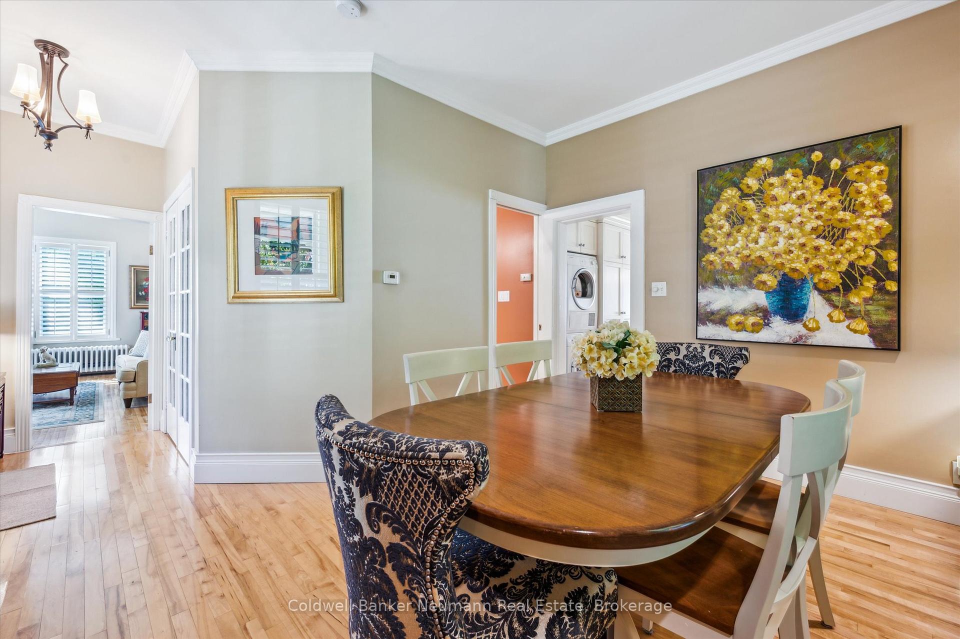 Photo 35 of 104 Stuart Street, Guelph, St. George's — HOMEH