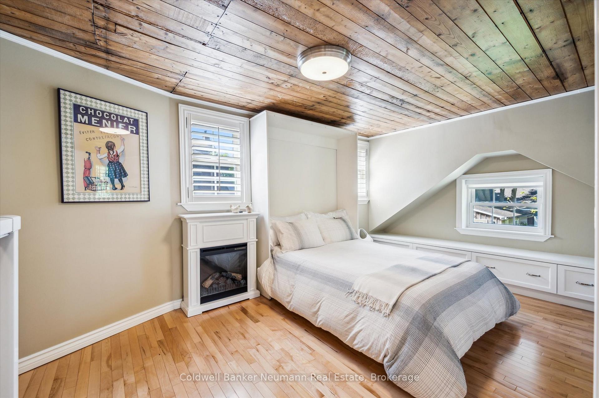 Photo 40 of 104 Stuart Street, Guelph, St. George's — HOMEH