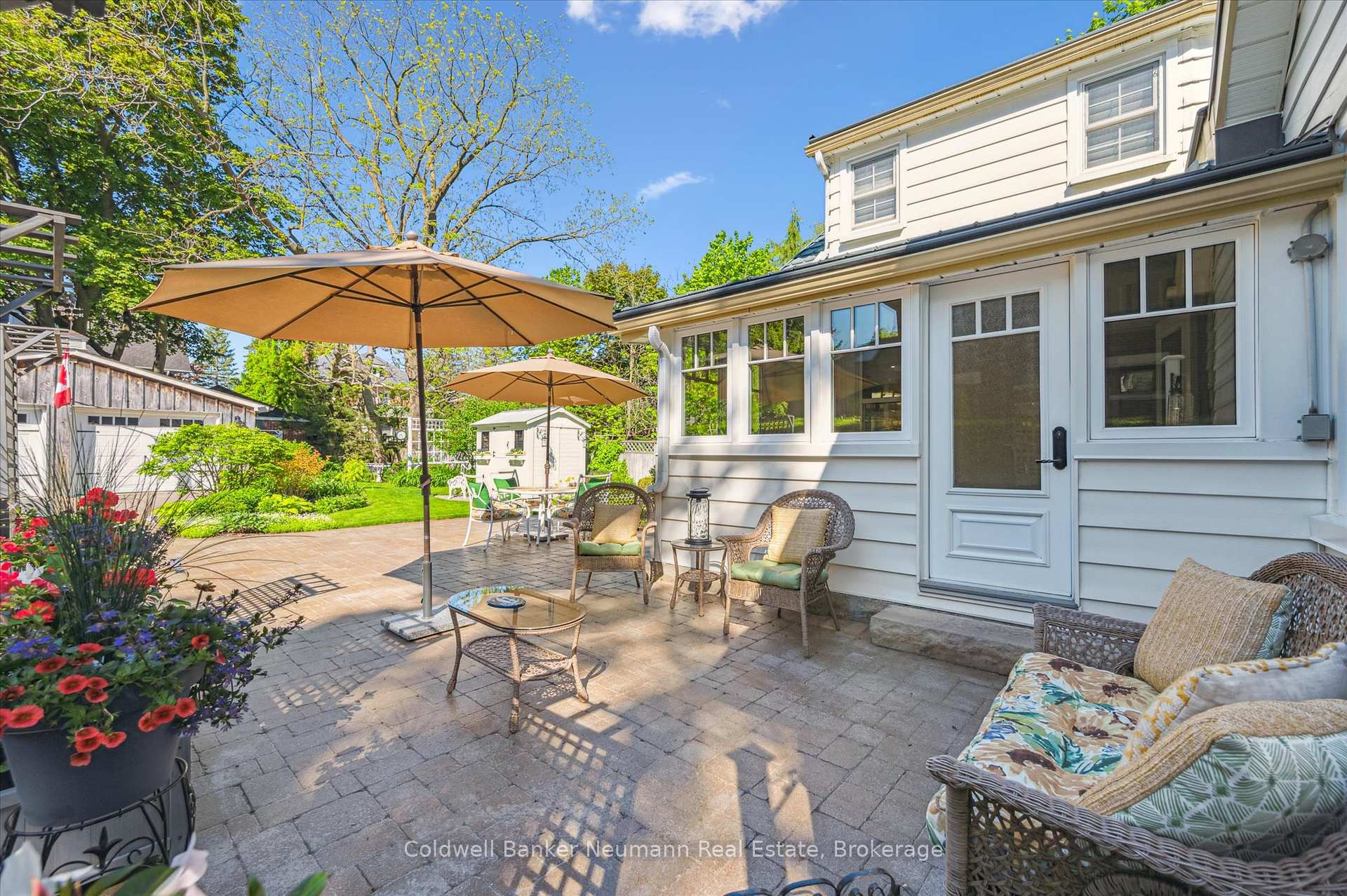 Photo 62 of 104 Stuart Street, Guelph, St. George's — HOMEH